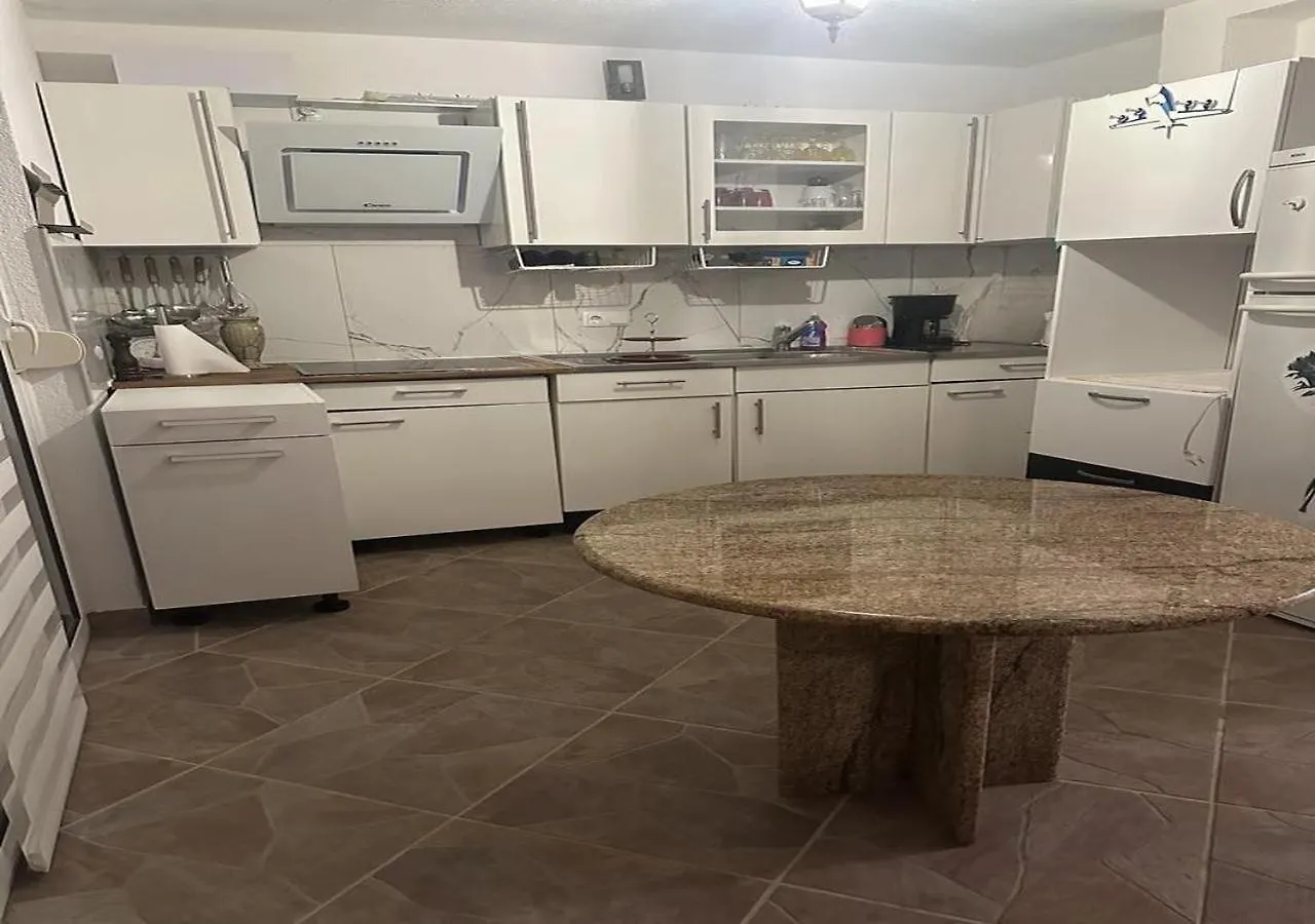 Irma Haus Διαμέρισμα Jadranovo 0*,  Κροατία